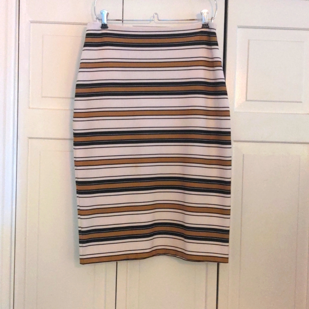 WAYF size M soft striped pencil skirt